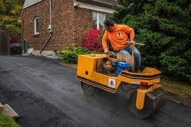 Best Asphalt Driveway Installation  in Nassau Bay, TX